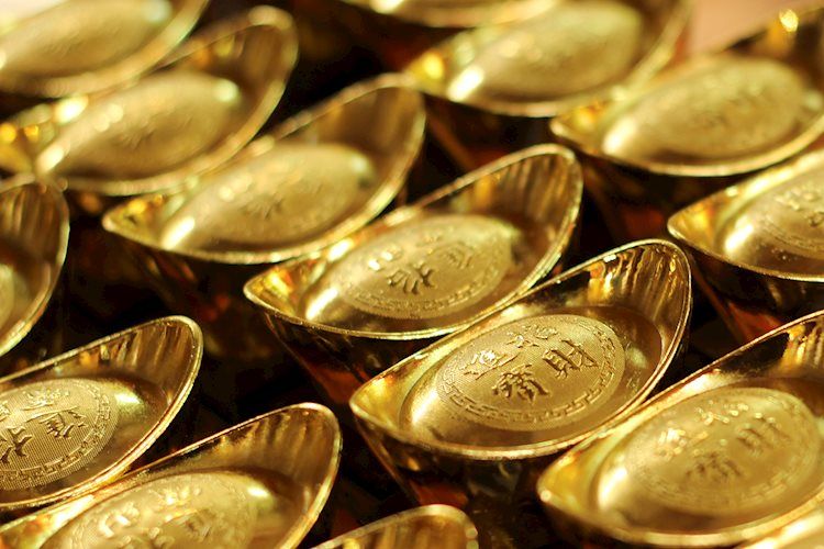 Gold steady above $2,500 as Fed minutes signal possible rate cuts