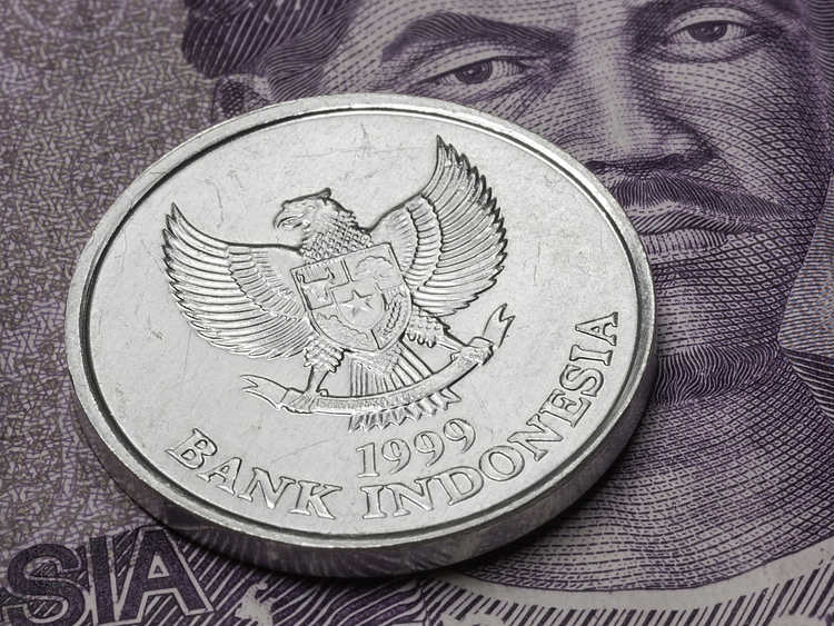 USD/IDR Terpukul, Membawa Rupiah ke Level di Bawah 16.100 setelah Inflasi Indonesia Tetap Terjaga