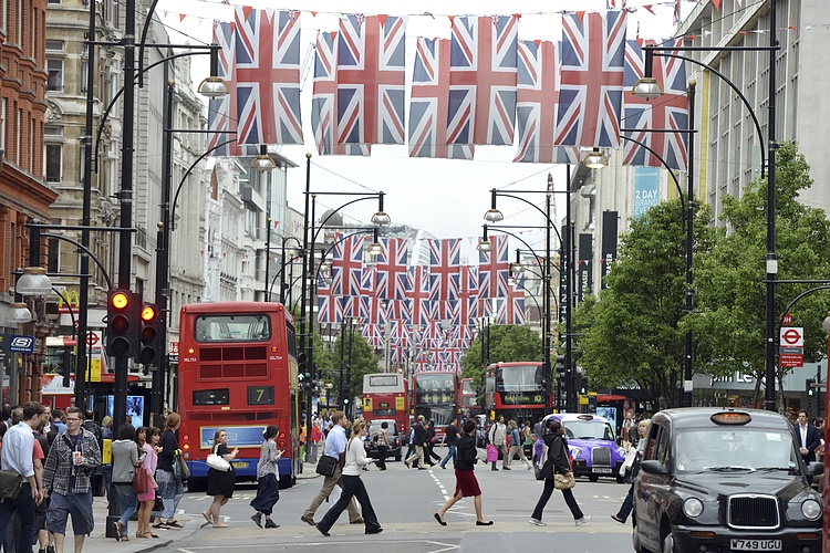 KPMG/REC Survey: UK hiring falls at fastest pace in over three years, wage growth slows – Reuters