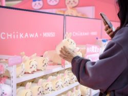 名创优品IP联名再次刷屏，Chiikawa快闪上海单店10小时业绩268万