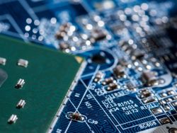 美银：谷歌与微软等科技巨头需求强劲 ASIC供应链迎来超级周期