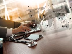 Meme狂潮引爆冷门医疗IT股：Healthcare Triangle(HCTI.US)单日暴涨115% 交易量占全美15%
