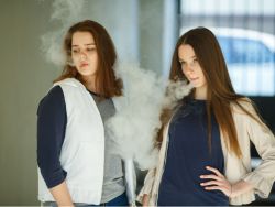 思摩尔国际(06969)股东将股票由永隆银行转入中信证券经纪香港 转仓市值51.96亿港元